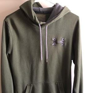 Men’s Under Armour hoodie